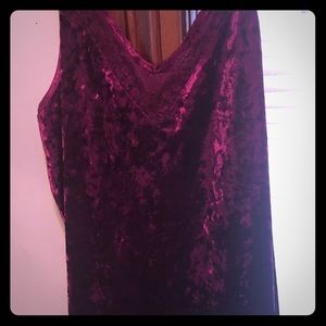 Torrid blouse size 2X velvet maroon
